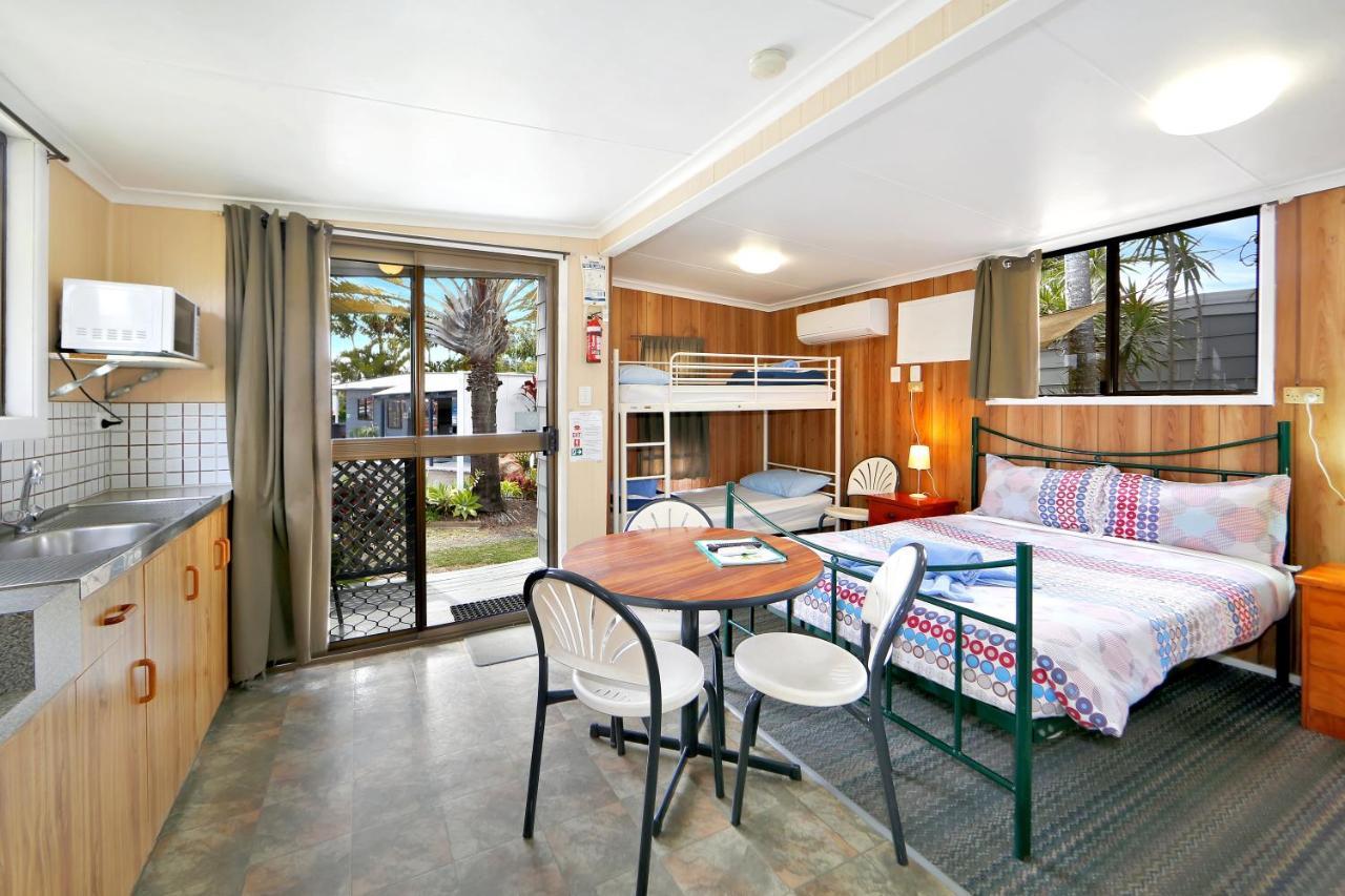 Cane Village Holiday Park Bundaberg Extérieur photo