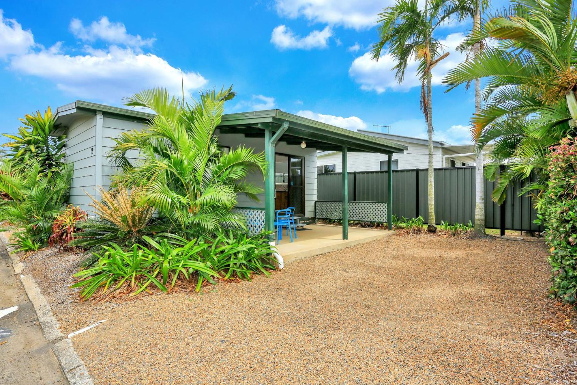 Cane Village Holiday Park Bundaberg Extérieur photo